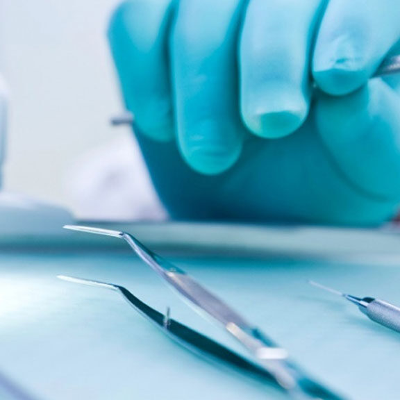 dental_jardines_cirugia-dental-dentista